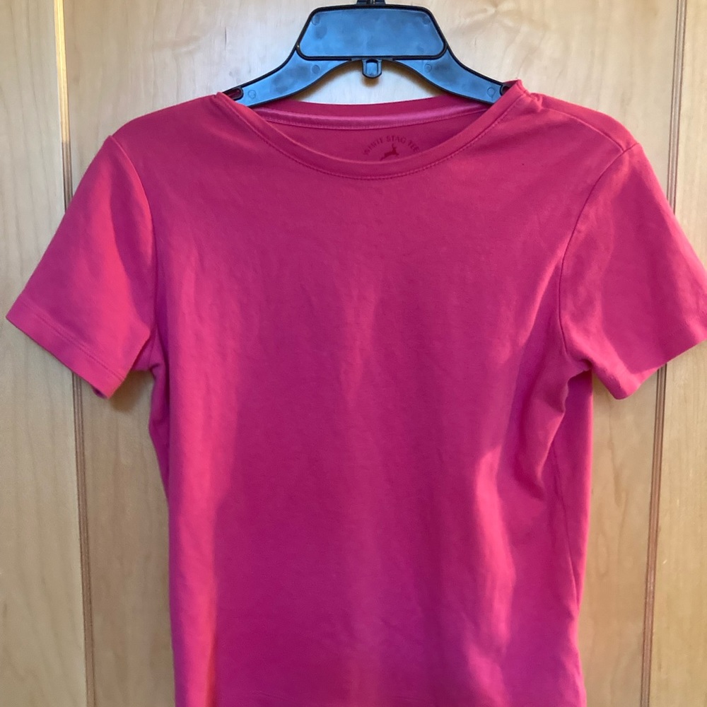 pink shirt